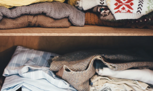 How to Declutter Your Closet: A Step By Step Guide to Getting Rid of the Mess